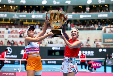 体育中超：博阿基耶梅开二度 青岛海牛队3-1青岛西海岸队