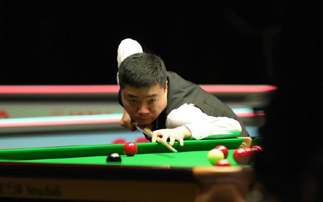 直线撕拉创 直线撕拉创